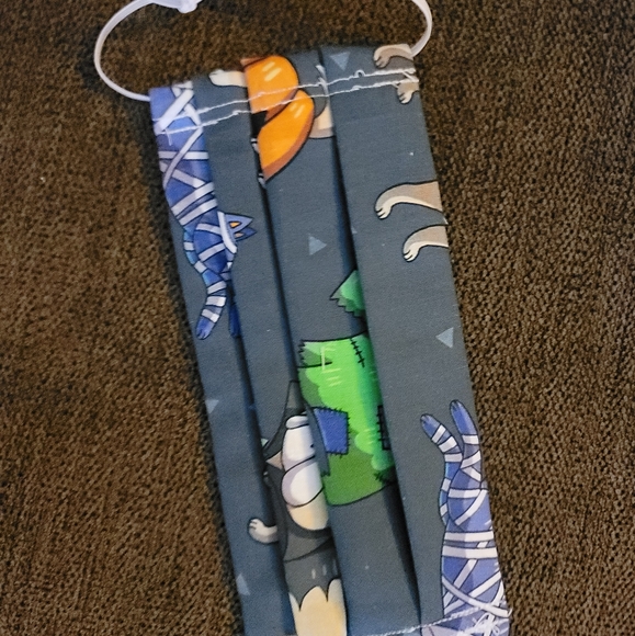 Halloween Puppies Face Mask - Picture 3 of 4